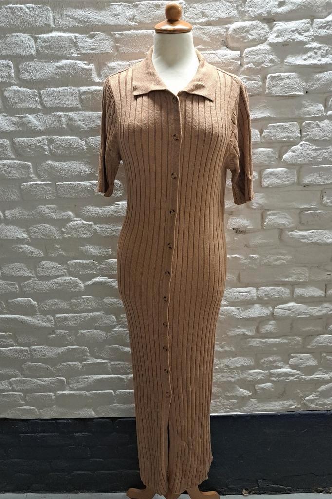 Jurk Rut & Circle Maat 40, Kleding | Dames, Jurken, Zo goed als nieuw, Maat 38/40 (M), Beige, Onder de knie, Verzenden