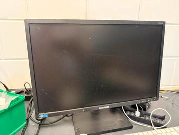 Samsung 22 inch Full HD Monitor beschikbaar voor biedingen