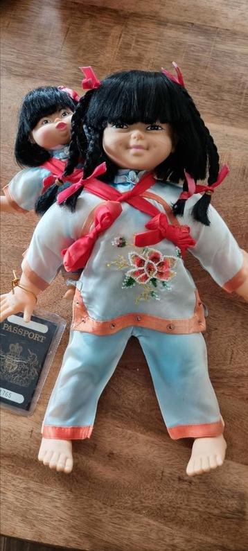 VINTAGE azie pop met baby FU LAM CO china doll paspoort pop beschikbaar voor biedingen