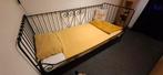 Mooi 1-persoons bed te koop, Huis en Inrichting, Slaapkamer | Bedden, Ophalen, Zo goed als nieuw