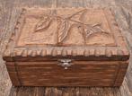 Handgestoken houten zwarte woud ? Kistje, Antiek en Kunst, Kunst | Beelden en Houtsnijwerken, Ophalen of Verzenden