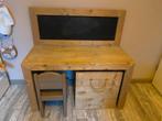 Kinder bureau krijtbord steigerhout met opbergbak op wielen, Kinderen en Baby's, Kinderkamer | Tafels en Stoelen, Tafel(s) en Stoel(en)