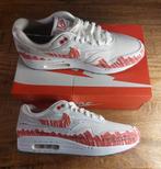 Nike Air Max 1 QS 'Sketch To Shelf' OG Red Maat 46, Kleding | Heren, Schoenen, Nieuw, Ophalen of Verzenden, Sneakers of Gympen