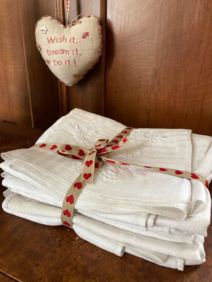 Brocante linnen handdoeken., Antiek en Kunst, Curiosa en Brocante, Ophalen of Verzenden