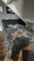 Twee persoons bed frame + matras, Huis en Inrichting, Ophalen, Tweepersoons, Zo goed als nieuw, 200 cm