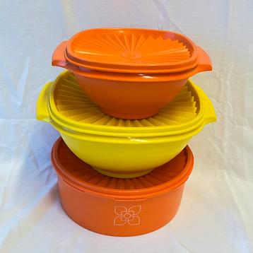 3 Vintage Tupperware bewaarboxen met sterdeksels beschikbaar voor biedingen