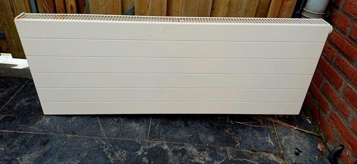 Radson Radiator - Gebruikt, Doe-het-zelf en Verbouw, Verwarming en Radiatoren, Gebruikt, Radiator, 800 watt of meer, 30 tot 80 cm