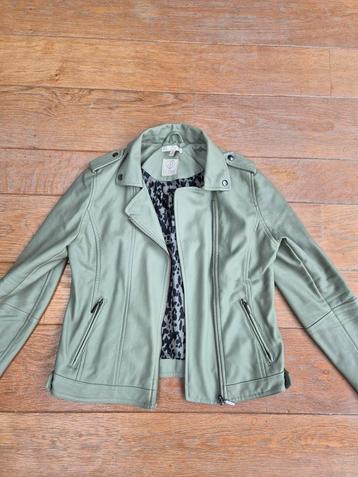 Leuk nep leren jasje maat 140-146 beschikbaar voor biedingen
