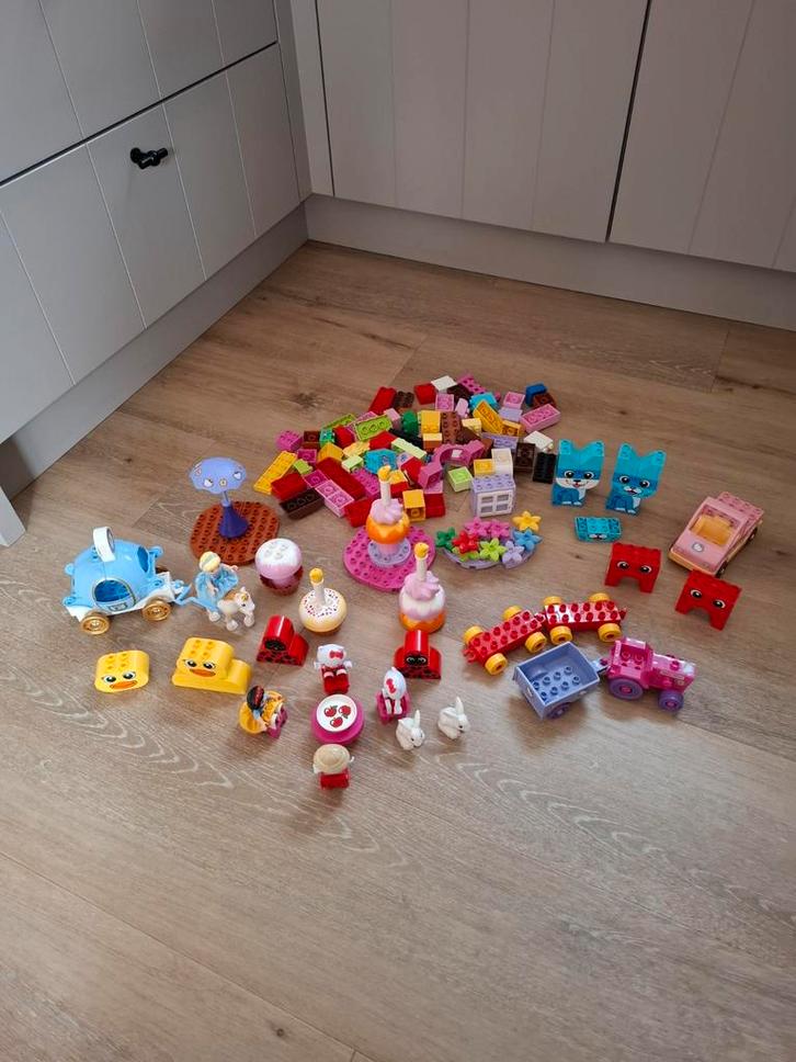 Duplo Set: Cupcakes, Assepoester & Meer!, Kinderen en Baby's, Speelgoed | Duplo en Lego, Gebruikt, Duplo, Losse stenen, Ophalen of Verzenden