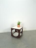 Kubus space age bruine kunststof tafel bijzettafel vintage, Huis en Inrichting, Gebruikt, 50 tot 75 cm, Space age, vintage, Vierkant