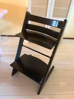 Trip trap zwart, Ophalen, Zo goed als nieuw, Meegroeistoel