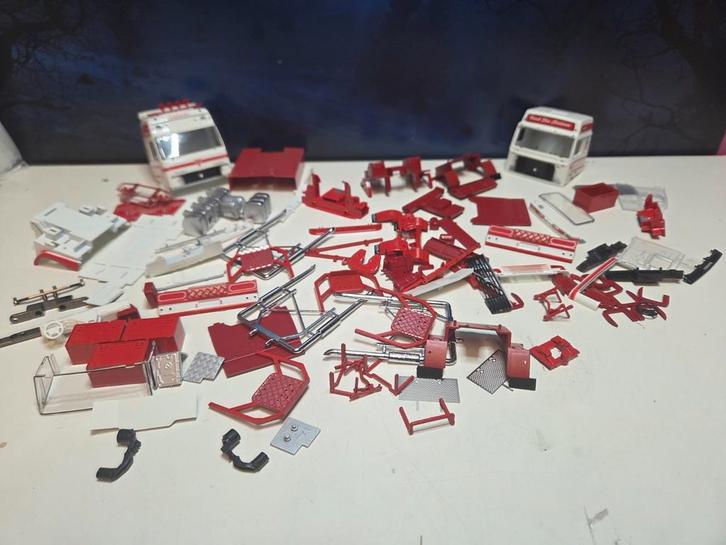 Tekno onderdelen volvo FH16 en F16, Hobby en Vrije tijd, Modelauto's | 1:50, Zo goed als nieuw, Bus of Vrachtwagen, Tekno, Ophalen of Verzenden