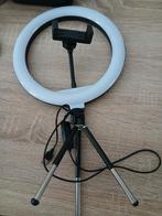 Lamp met telefoonhouder, Ophalen