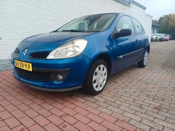 Renault Clio 1.2 16V 75 pk 3D 2008 Blauw beschikbaar voor biedingen
