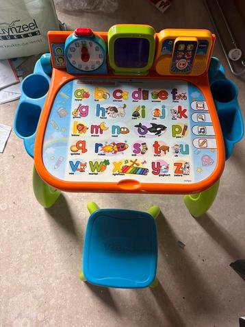 VTech Speeltafel met Stoeltje - Alfabet & Leren Spelen beschikbaar voor biedingen