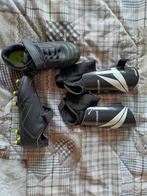 Voetbalschoenen maat 30 + Scheenbeschermers Small, Schoenen, Ophalen of Verzenden, Zo goed als nieuw, Maat S