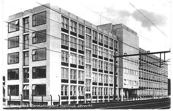 958205	Utrecht	1976 Ziekenhuis Wederopbouw	Gelopen met postz beschikbaar voor biedingen