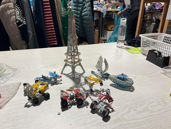 Meccano nieuwstaat eiffeltoren helicopter motor zijspan enz, Verzamelen, Speelgoed, Zo goed als nieuw, Ophalen of Verzenden