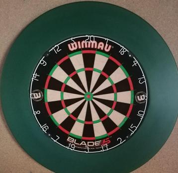 Winmau Blade 5 & Dartshopper surround Dark Green. beschikbaar voor biedingen