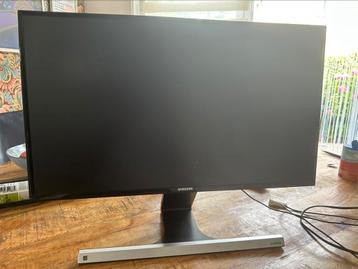 Samsung S24D590L Monitor beschikbaar voor biedingen