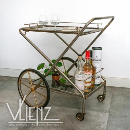 Vintage, Hollywood Regency trolley, bar cart, serveerwagen, Huis en Inrichting, Tafels | Sidetables, Gebruikt, 50 tot 75 cm, 50 tot 100 cm