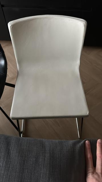 4x eetkamerstoel wit beschikbaar voor biedingen