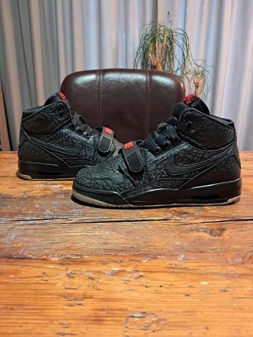 Jordan Legacy 312 'Elephant Print' Size 37,5, Kleding | Dames, Schoenen, Gedragen, Sneakers of Gympen, Zwart, Ophalen of Verzenden
