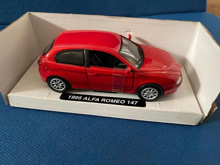 Alfa Romeo 147 1:32 New Ray, Hobby en Vrije tijd, Modelauto's | 1:32, Zo goed als nieuw, Auto, Overige merken, Ophalen of Verzenden