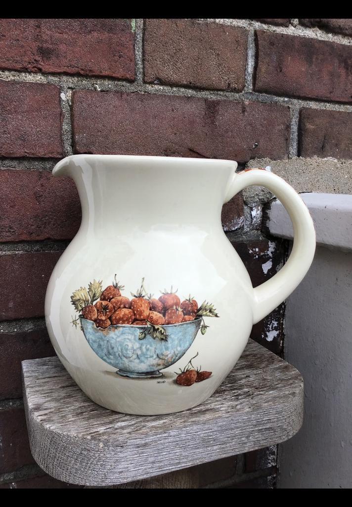 Mooie kan / melkkan / waterkan / sapkan van Jet ter Steege., Huis en Inrichting, Keuken | Servies, Overige stijlen, Ophalen of Verzenden