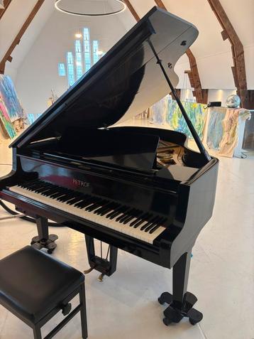 Petrof MOD IV vleugel met KORG Piano Sound-Cancelling Unit beschikbaar voor biedingen