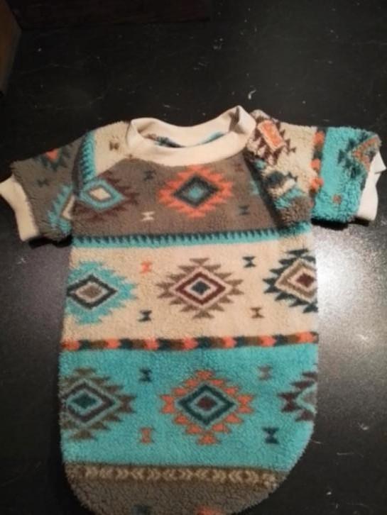 Honden trui jas, Dieren en Toebehoren, Hondenkleding, Zo goed als nieuw, Hondenjas, Ophalen of Verzenden