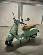 Vespa GTS 125cc - turquoise, Fietsen en Brommers, Scooters | Vespa, Ophalen, Overige modellen, Zo goed als nieuw, Benzine