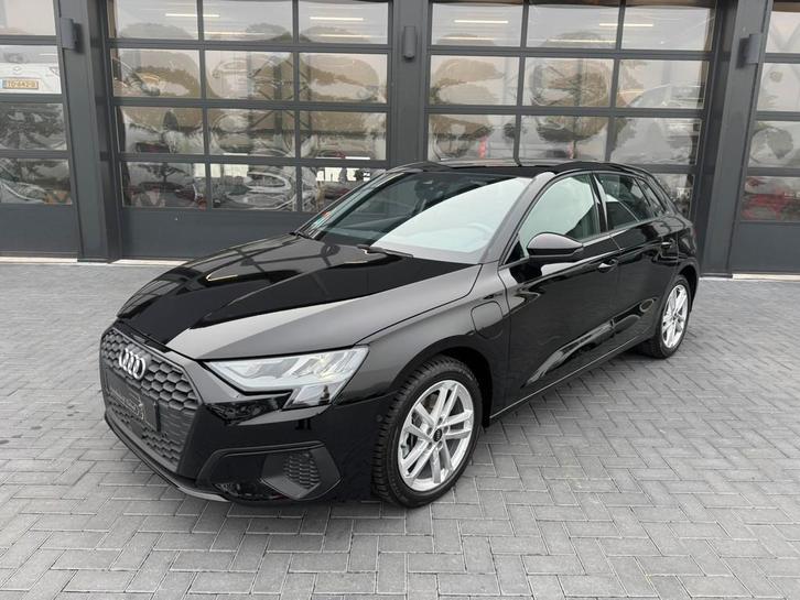 Audi A3 Sportback 40 TFSI Lederen bekleding (bj 2024), Auto's, Audi, Bedrijf, Te koop, A3, ABS, Airbags, Airconditioning, Bluetooth