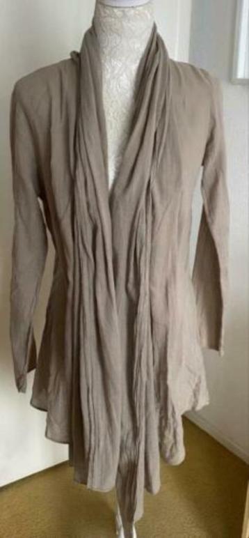 Zara openhangende blouse maat S beschikbaar voor biedingen