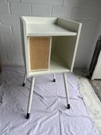 Wit nachtkastje met opbergruimte IKEA, Huis en Inrichting, Ophalen, Zo goed als nieuw, Hout, Minder dan 45 cm