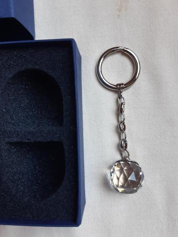 sleutelhanger, nieuw beschikbaar voor biedingen