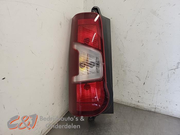 Achterlicht links van een Opel Combo, Auto-onderdelen, Verlichting, Opel, Gebruikt, 3 maanden garantie, Ophalen of Verzenden