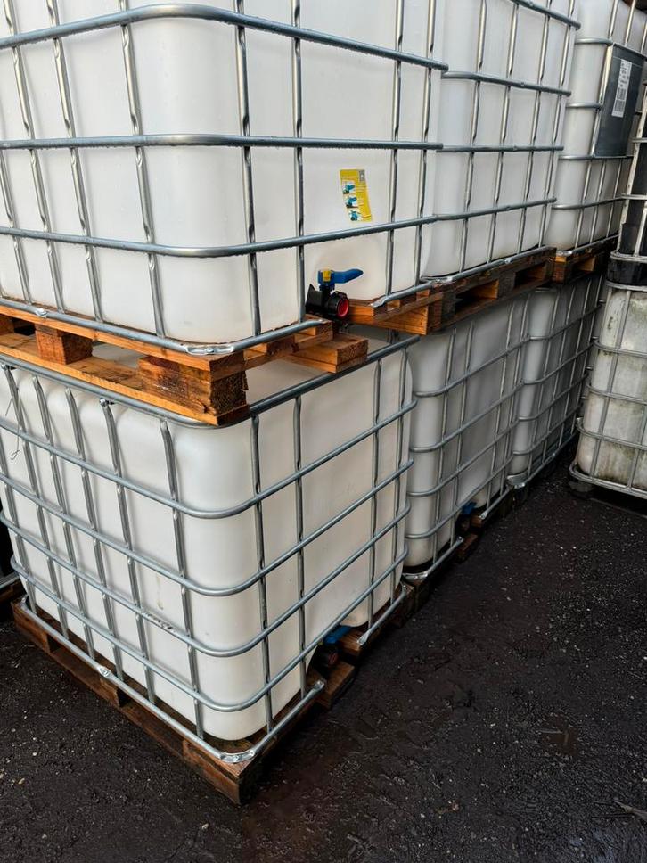 1000 liter ibc’s, Tuin en Terras, Regentonnen, Zo goed als nieuw, 150 liter of meer, Ophalen