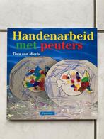 Boek Handenarbeid met  peuters. Th. Van Mierlo, Ophalen of Verzenden, Zo goed als nieuw, Overige typen