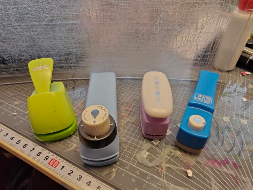 Diverse papier ponsen voor creatieve projecten, Hobby en Vrije tijd, Ophalen, Gebruikt, Gereedschap of Toebehoren