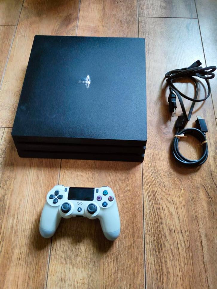 PS4 / PlayStation 4 Pro met controller en kabels 1TB, Spelcomputers en Games, Spelcomputers | Sony PlayStation 4, Zo goed als nieuw