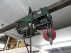 Motor takel met beugel izgst, Ophalen, Zo goed als nieuw