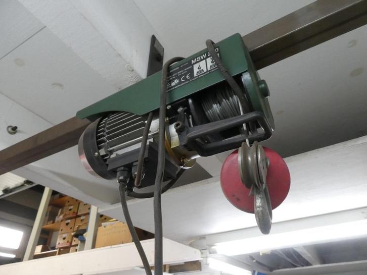 Motor takel met beugel izgst, Auto diversen, Autogereedschap, Zo goed als nieuw, Ophalen