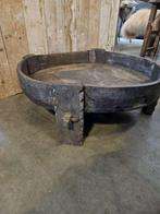 oude chakkie tafel ``WOONWINKEL RUSTIEK``, Antiek en Kunst, Ophalen