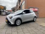 TOYOTA Aygo 1.0 VVT-i 72pk 3D x-fun, Stof, Gebruikt, 4 stoelen, Bedrijf