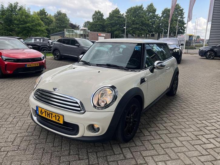 Mini 1.6 ONE 2014, Auto's, Mini, Bedrijf, Benzine, C, Hatchback, Handgeschakeld, Origineel Nederlands, Wit, Voorwielaandrijving