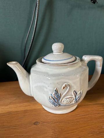 P. Morel Zwaan Theepot Set met mokken aardewerk beschikbaar voor biedingen