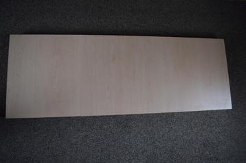 Hout platen beschikbaar voor biedingen