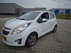 Chevrolet Spark 1.0 Bifuel 2010 Wit, Auto's, Chevrolet, 15 km/l, 4 cilinders, Wit, Origineel Nederlands