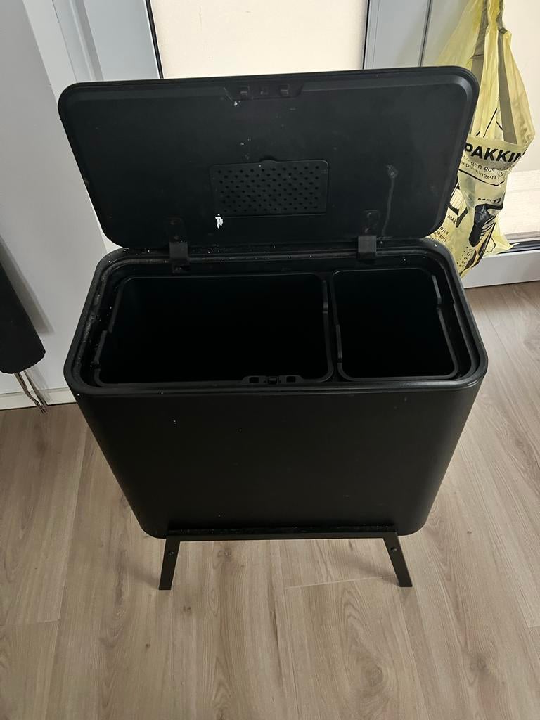 Kwantum Prullenbak - Magneet Defect, Kunststof, Gebruikt, Ophalen of Verzenden, Minder dan 10 liter